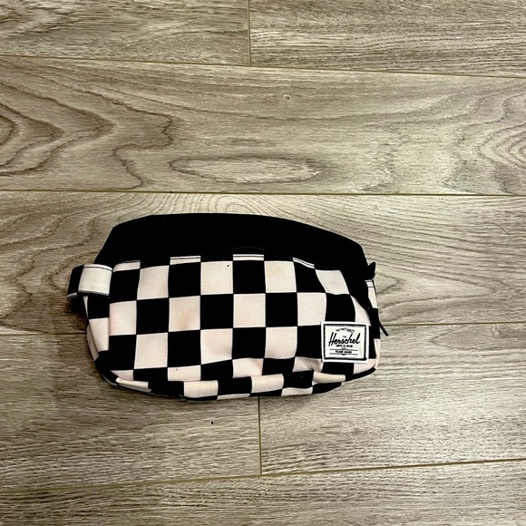 Herschel Supply Company Handbags - Hershel supply checker makeup travel pouch